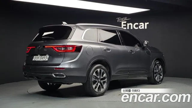 Renault-KoreaSamsung Koleos 2016 thumb 2