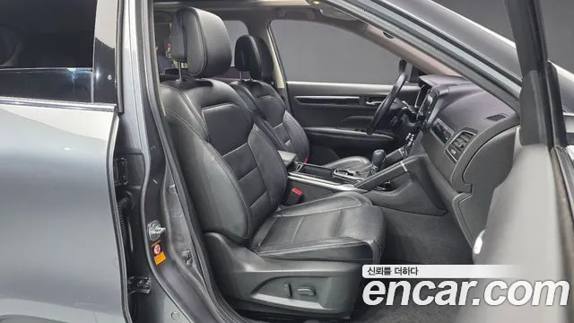 Renault-KoreaSamsung Koleos 2016 thumb 11