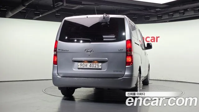 Hyundai Starex 2015 thumb 4