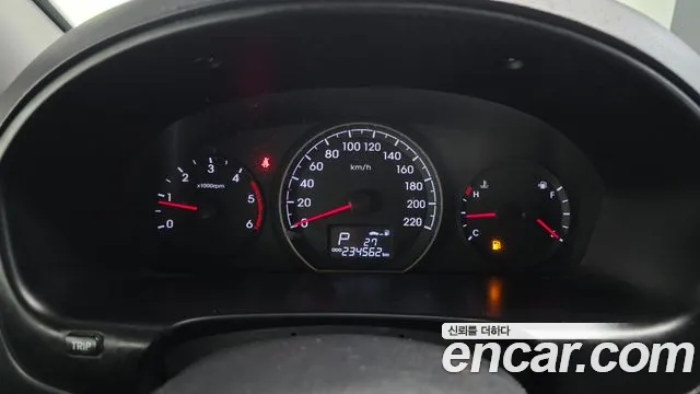Hyundai Starex 2015 thumb 8