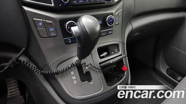 Hyundai Starex 2017 thumb 9