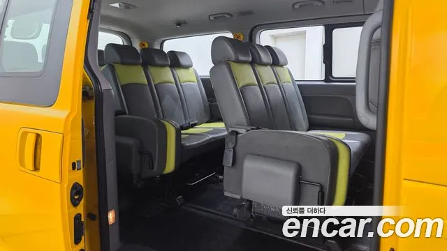 Hyundai Starex 2017 thumb 11