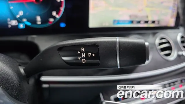 Mercedes-Benz E-Класс 2021 thumb 9