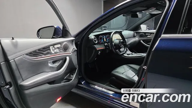 Mercedes-Benz E-Класс 2021 thumb 10