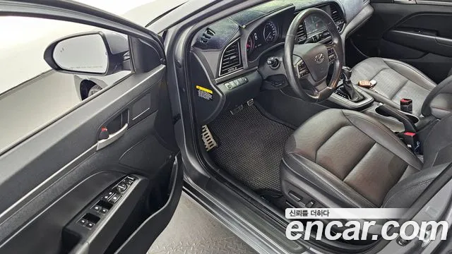 Hyundai Avante 2016 thumb 10