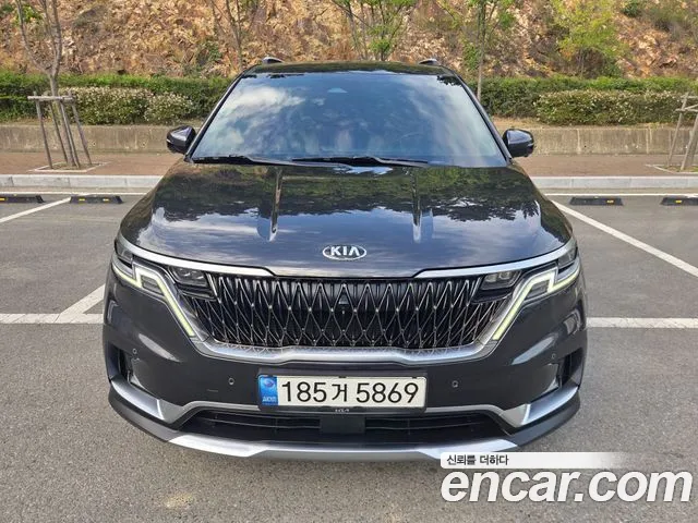 Kia Carnival 2021 thumb 3