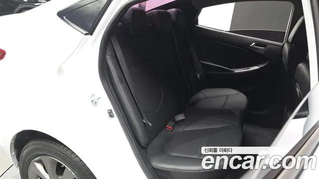 Hyundai Accent 2017 thumb 12