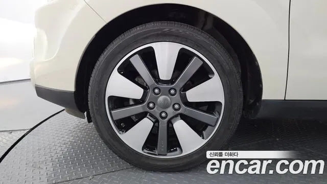 Kia Soul 2013 thumb 4