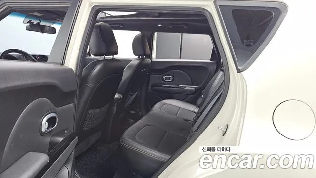 Kia Soul 2013 thumb 11