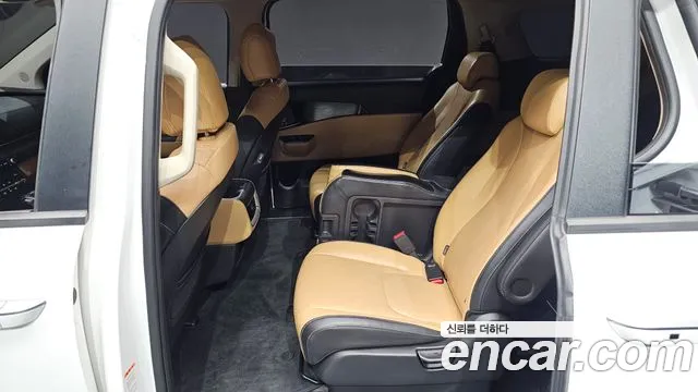 Kia Carnival 2021 thumb 12