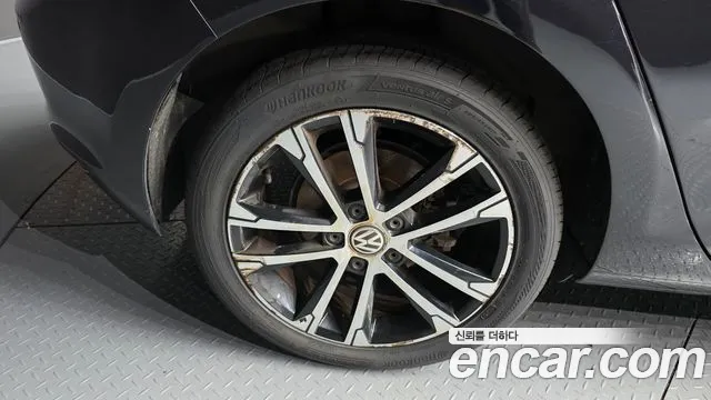 Volkswagen Golf Sportsvan 2015 thumb 4