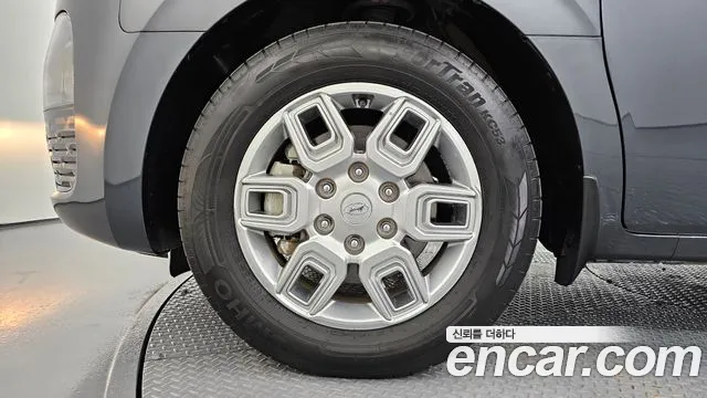 Hyundai Staria 2021 thumb 5