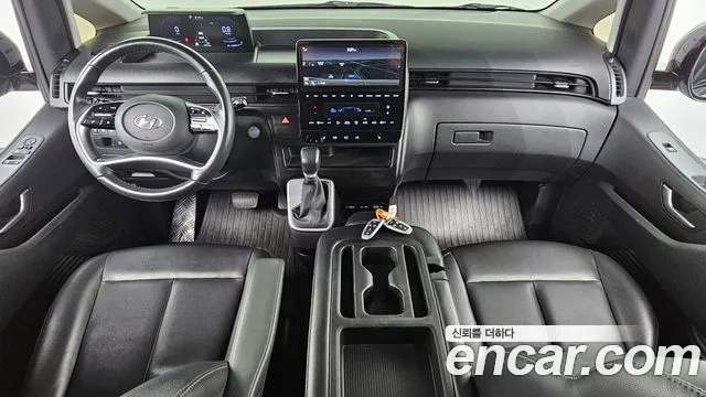 Hyundai Staria 2021 thumb 7