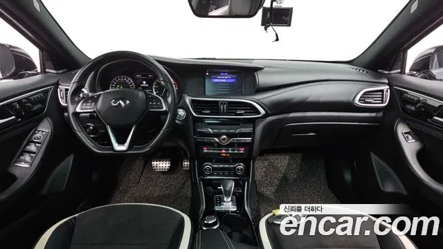 Infiniti Q30 2017 thumb 7