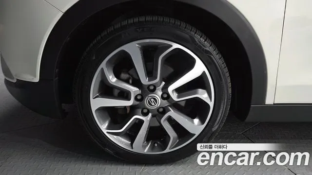 KG_Mobility_Ssangyong TIBOLI 2016 thumb 5