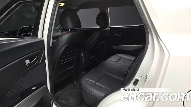 KG_Mobility_Ssangyong TIBOLI 2016 thumb 11