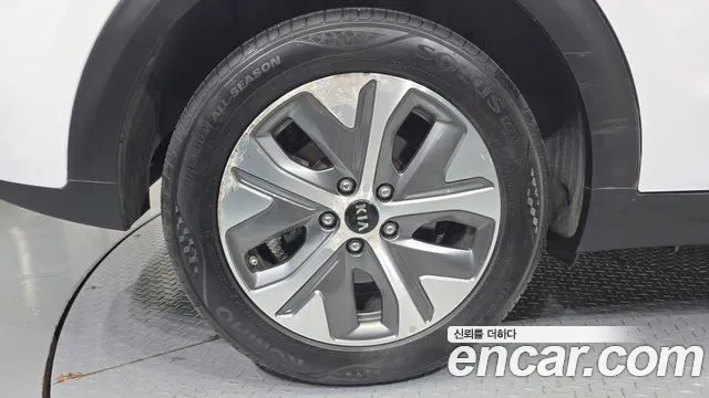 Kia Niro 2018 thumb 5