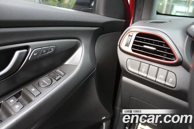Hyundai i30 2020 thumb 8