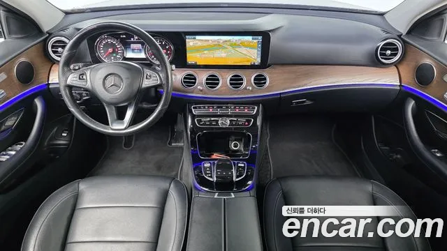 Mercedes-Benz E-Класс 2017 thumb 7