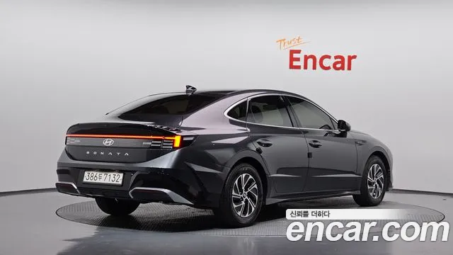 Hyundai Sonata 2025 thumb 2
