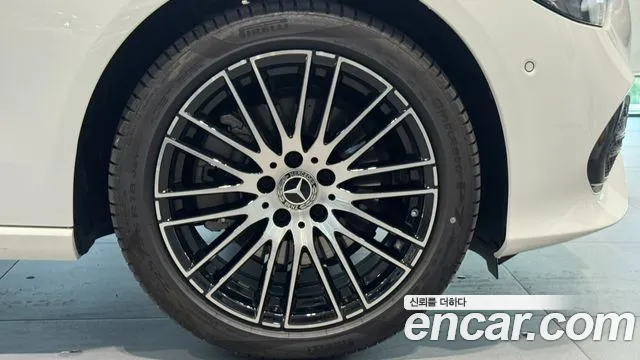 Mercedes-Benz C-Класс 2026 thumb 4