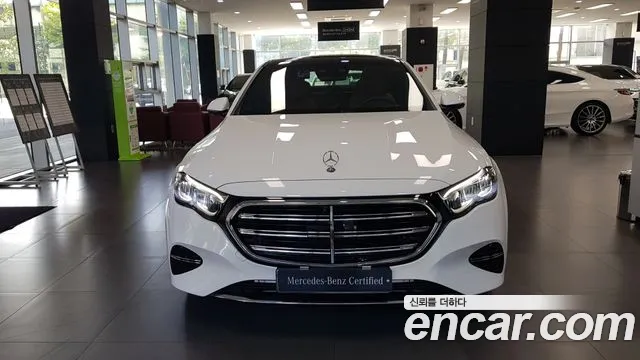 Mercedes-Benz E-Класс 2026 thumb 2