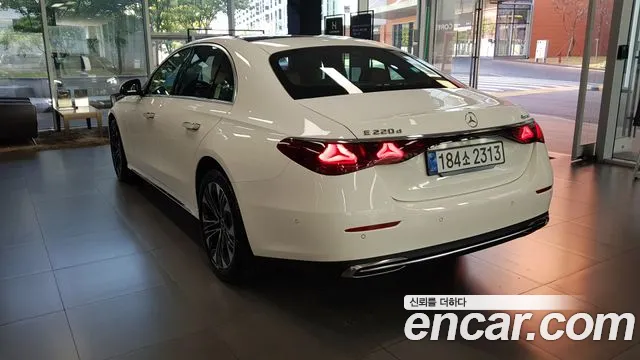 Mercedes-Benz E-Класс 2026 thumb 7