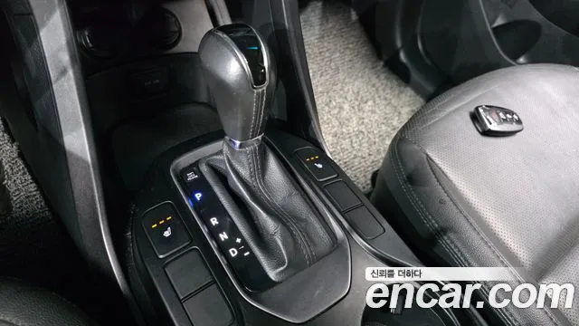 Hyundai Santa Fe 2014 thumb 9