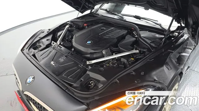 BMW Z4 2019 thumb 5