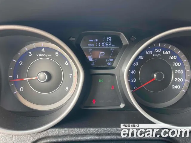 Hyundai Avante 2011 thumb 7