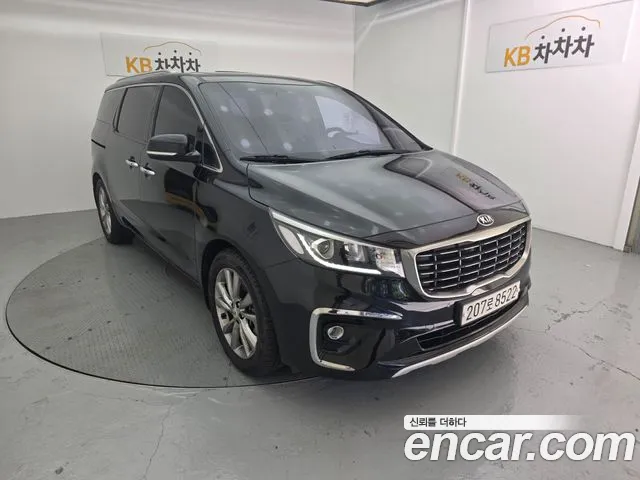 Kia Carnival 2019 thumb 3