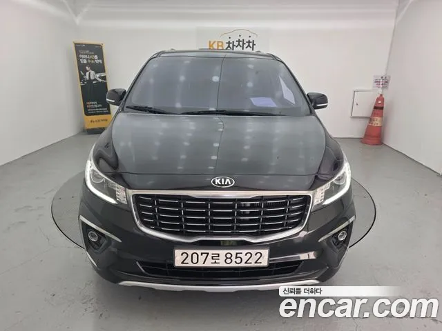 Kia Carnival 2019 thumb 5