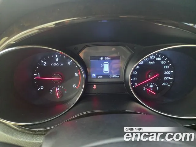 Kia Carnival 2019 thumb 10