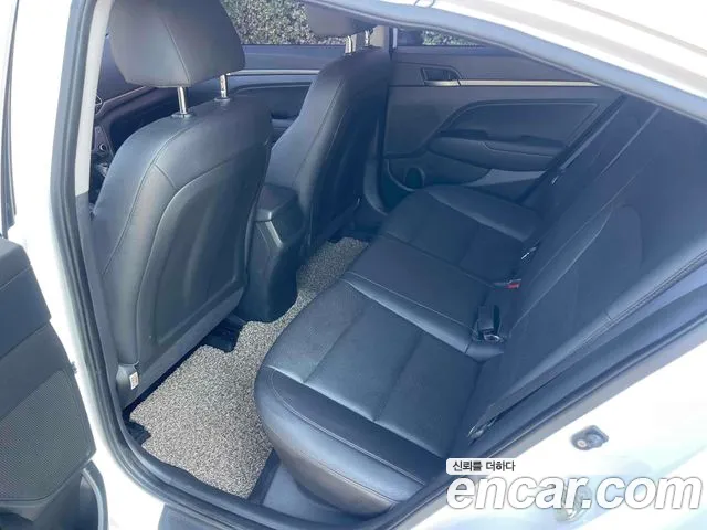 Hyundai Avante 2016 thumb 11