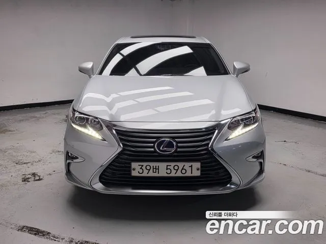 Lexus ES 2016 thumb 3