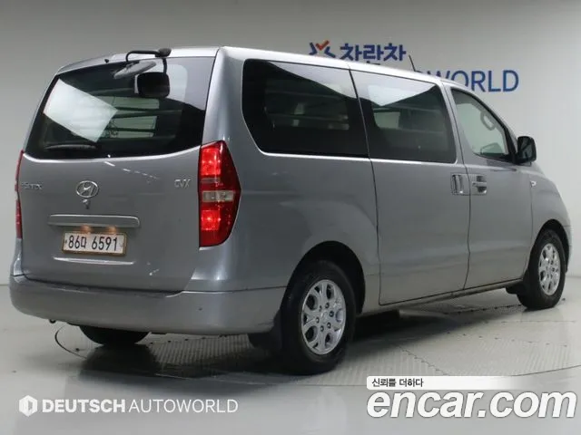 Hyundai Starex 2010 thumb 2