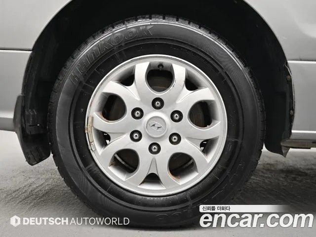 Hyundai Starex 2010 thumb 5