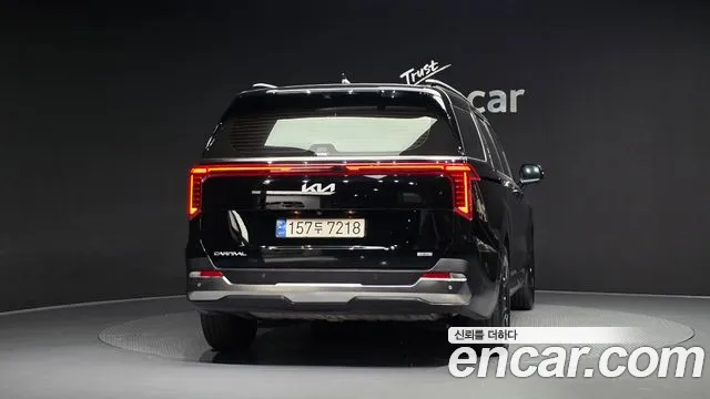 Kia Carnival 2024 thumb 3