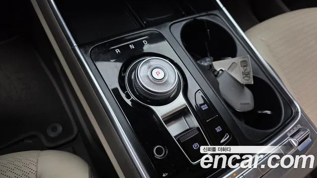 Kia Carnival 2024 thumb 8