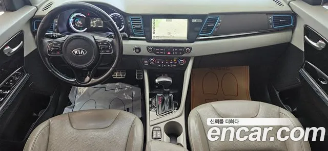 Kia Niro 2016 thumb 10