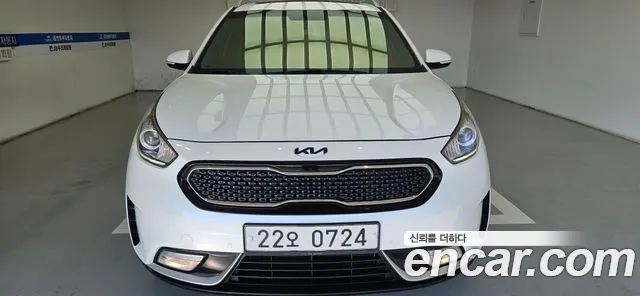 Kia Niro 2016 thumb 12