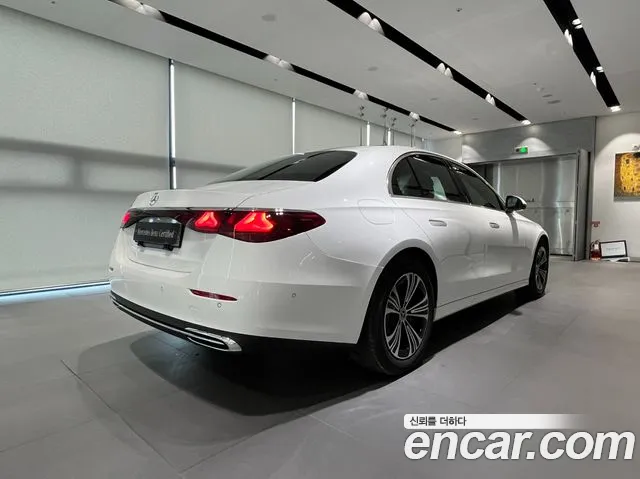 Mercedes-Benz E-Класс 2026 thumb 3
