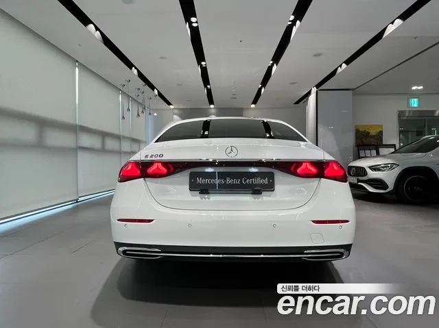 Mercedes-Benz E-Класс 2026 thumb 4