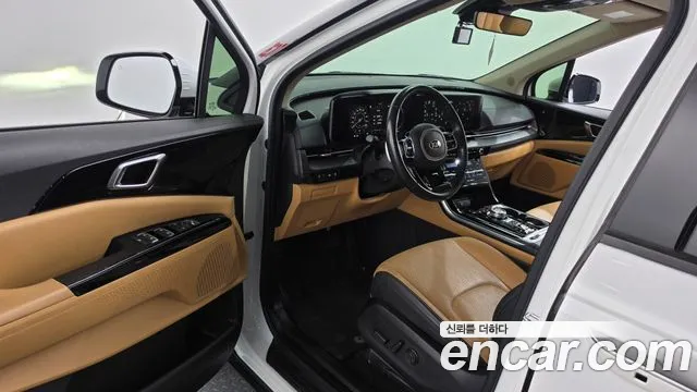 Kia Carnival 2021 thumb 10