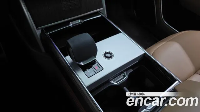 Land Rover Range Rover 2024 thumb 9