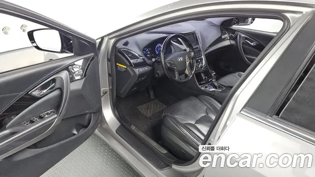 Hyundai Grandeur 2013 thumb 11