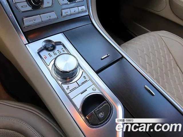 Jaguar XF 2013 thumb 10