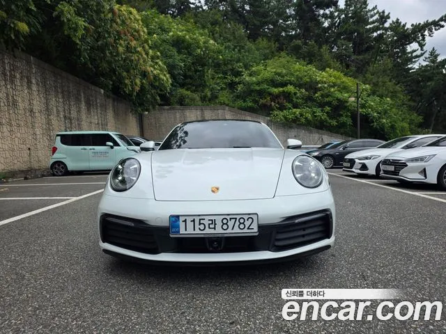 Porsche 911 2024 thumb 3