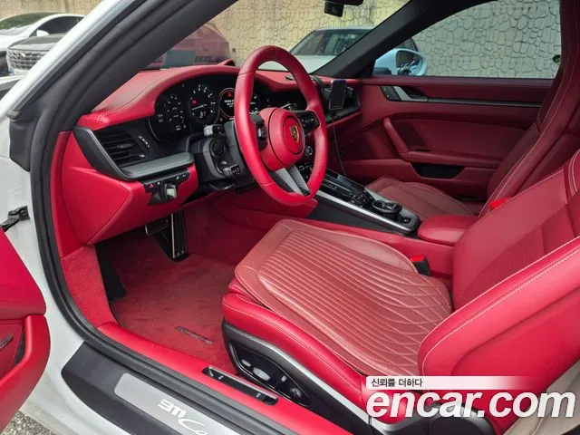 Porsche 911 2024 thumb 7
