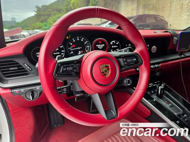Porsche 911 2024 thumb 8